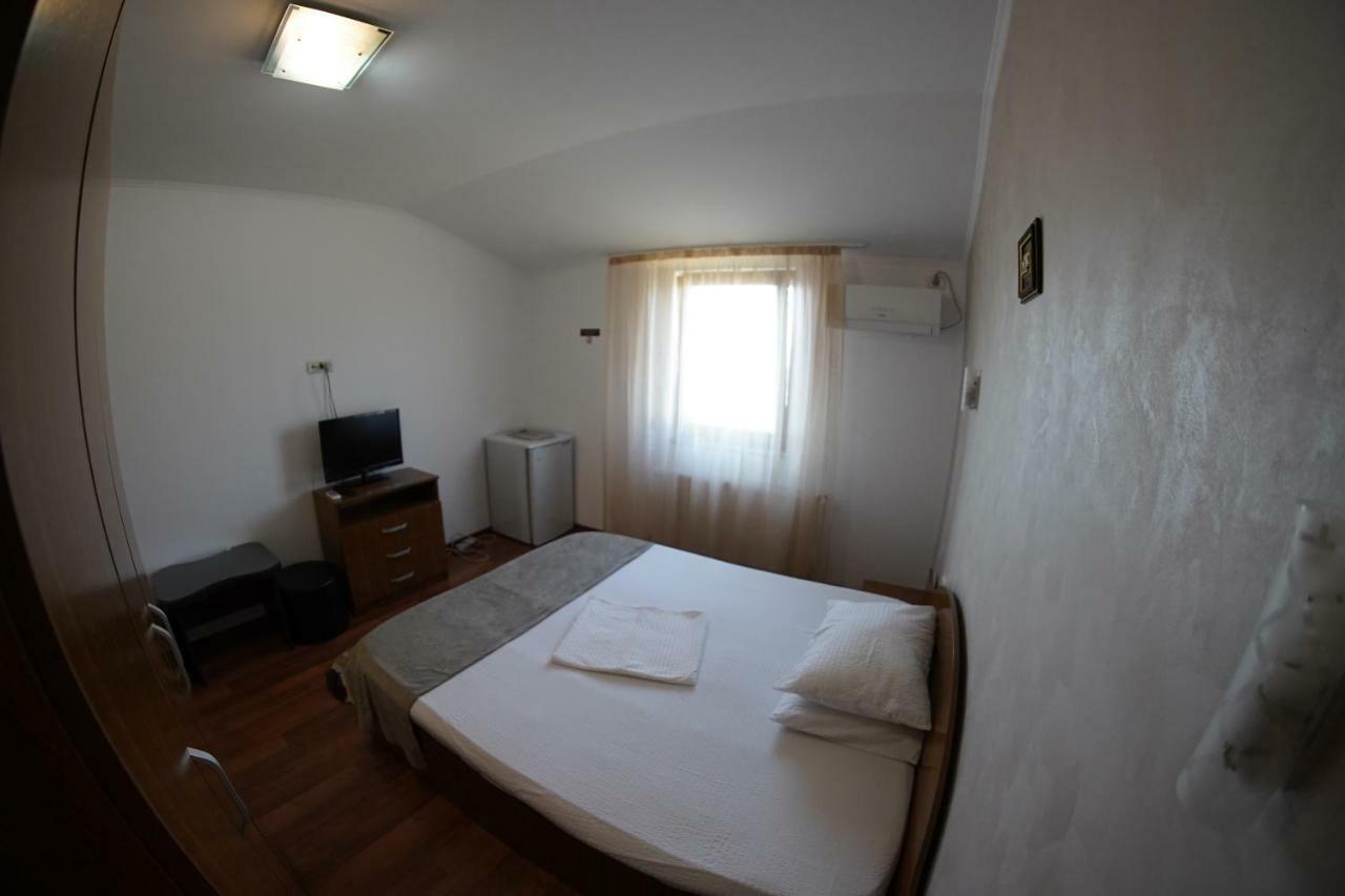 Vila Trandafir Constanţa Exterior foto