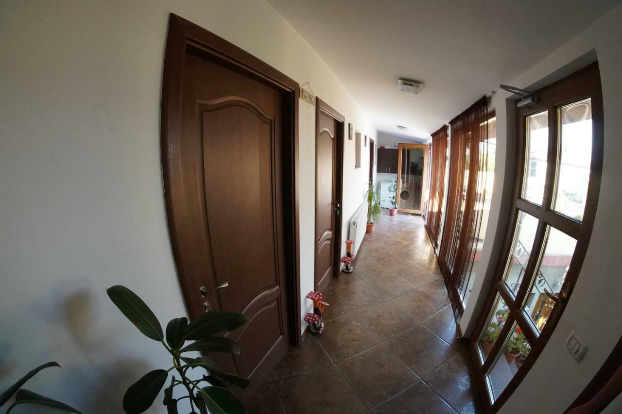 Vila Trandafir Constanţa Exterior foto