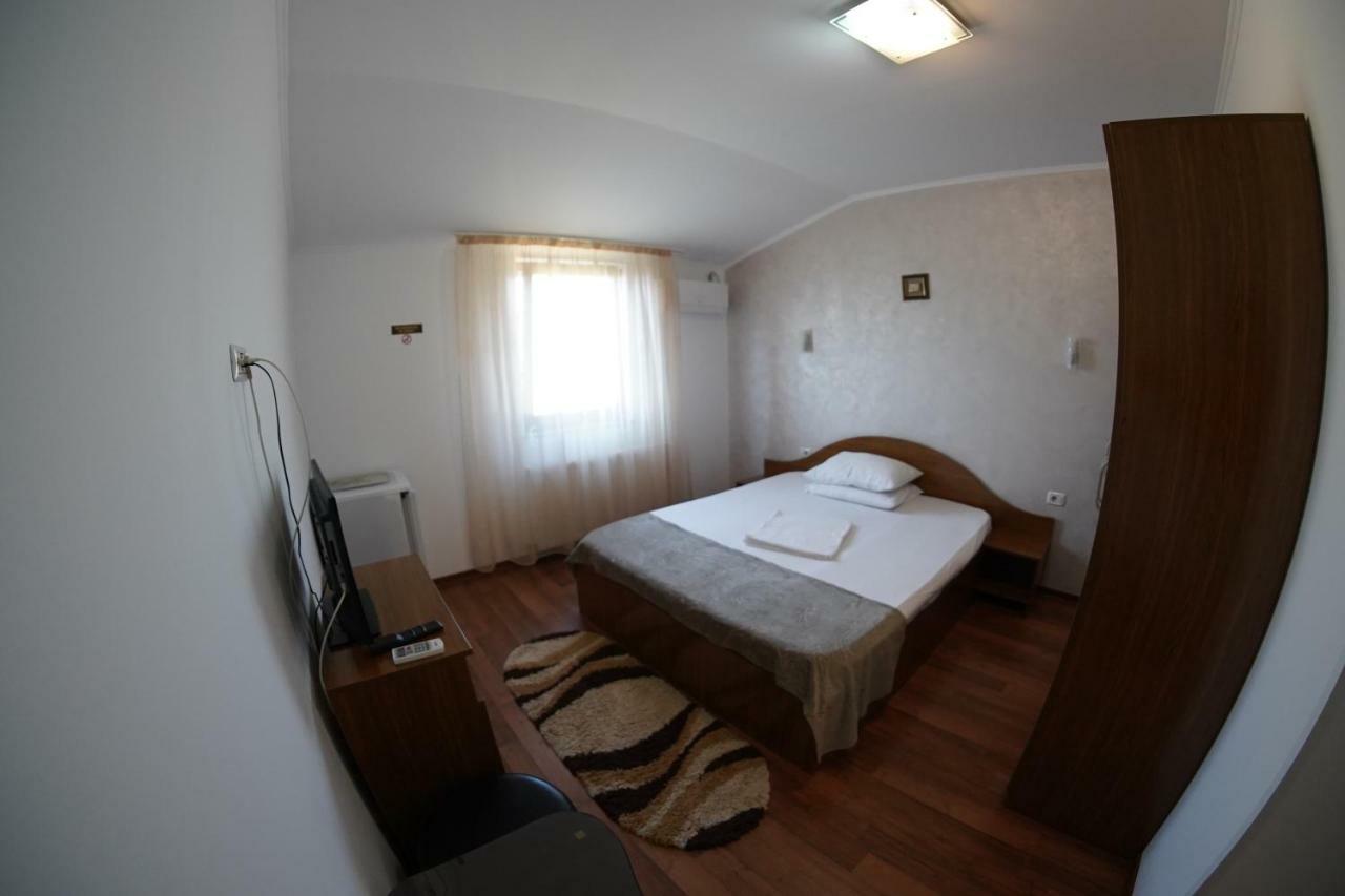 Vila Trandafir Constanţa Exterior foto