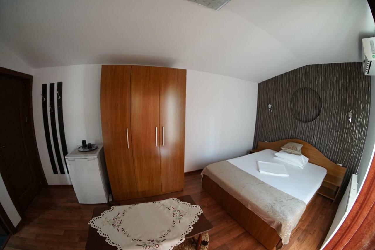 Vila Trandafir Constanţa Exterior foto