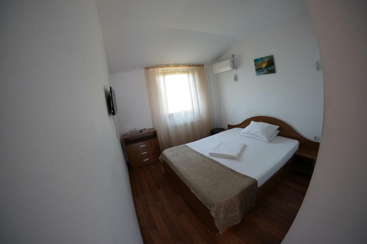 Vila Trandafir Constanţa Exterior foto